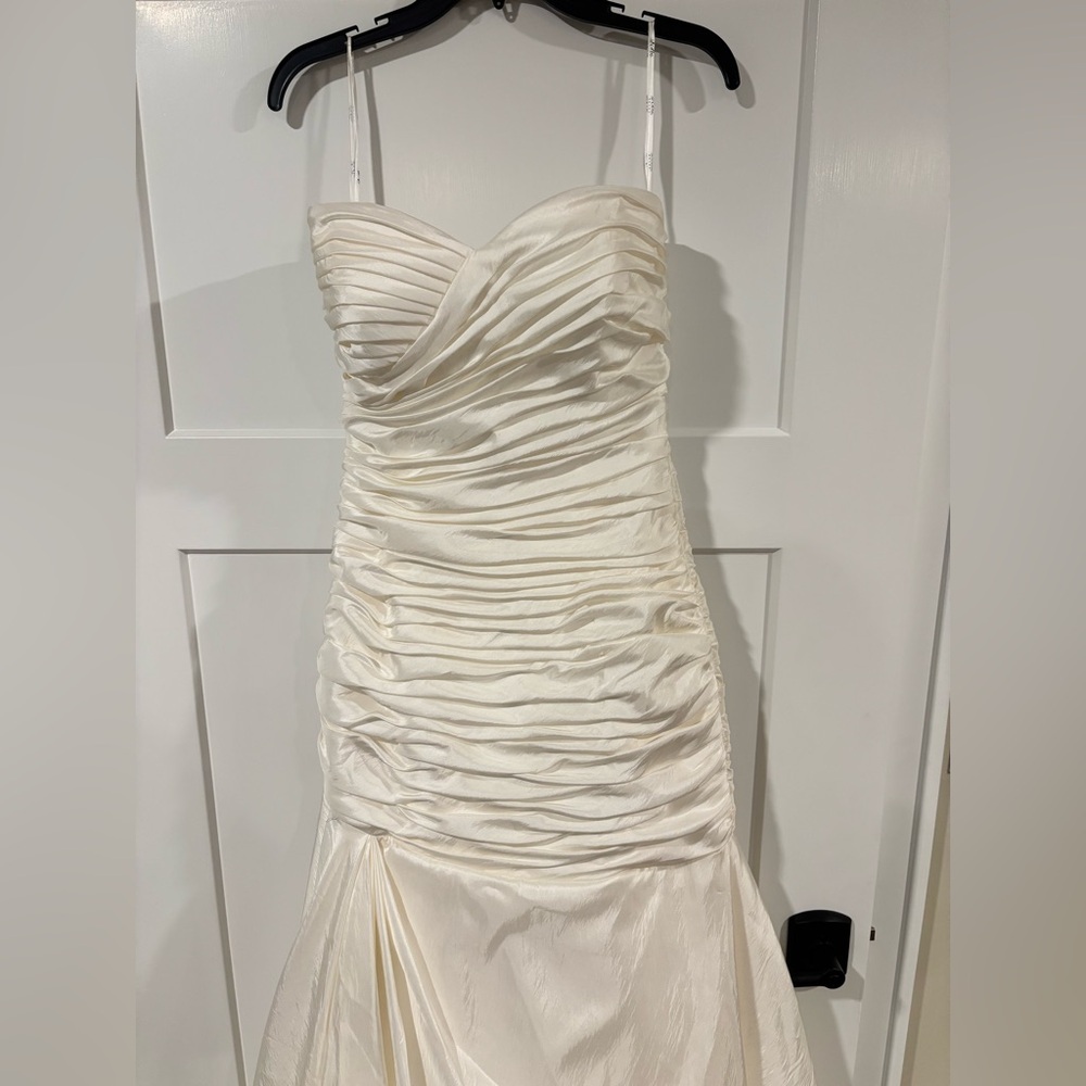 NWT 2BE Bride Mon Cheri ivory ruched taffeta mermaid wedding dress/gown size 10 - Picture 5 of 8